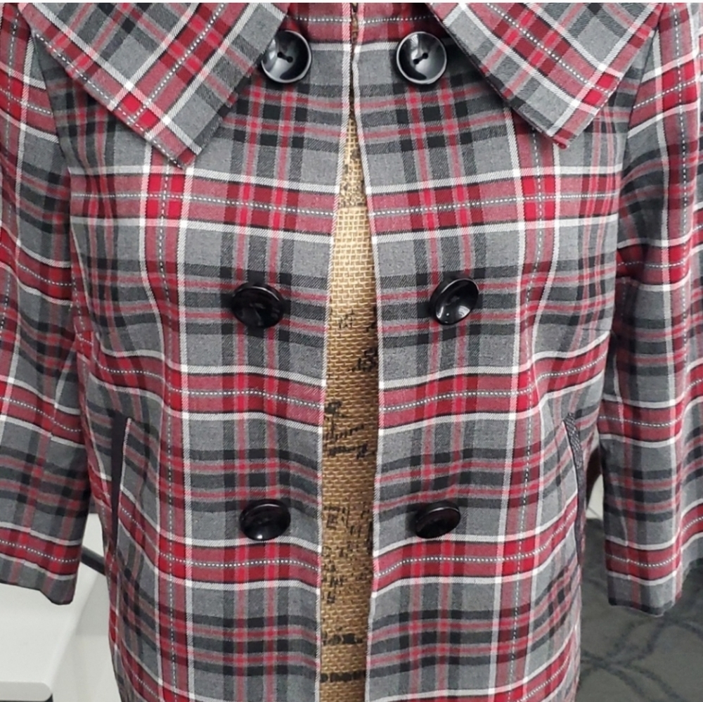 Kim Rogers Plaid Blazer - Picture 5 of 9